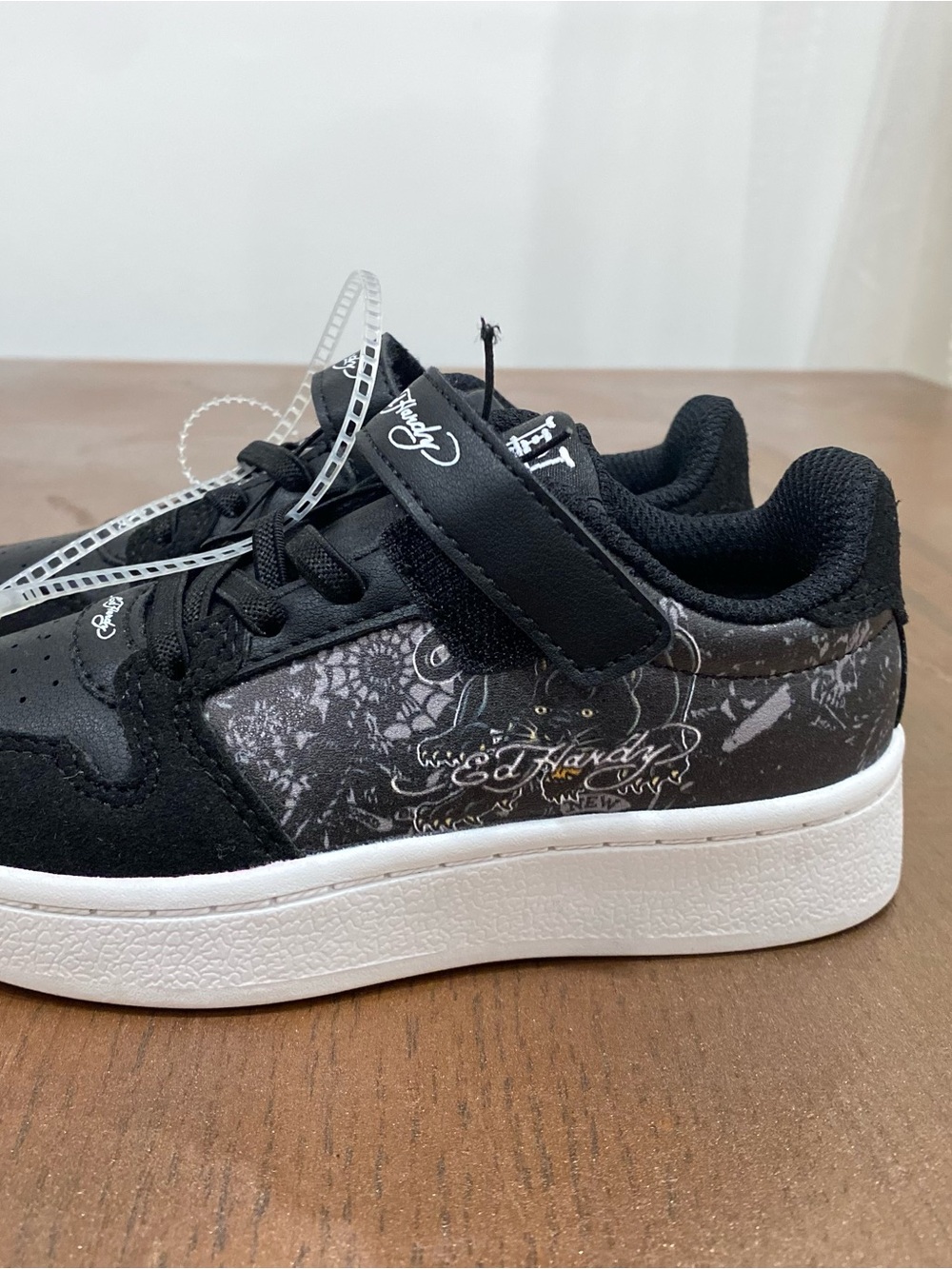Ed Hardy EH Court T Unisex Kids Low Top Sneaker Hook & Loop Black/White US 9